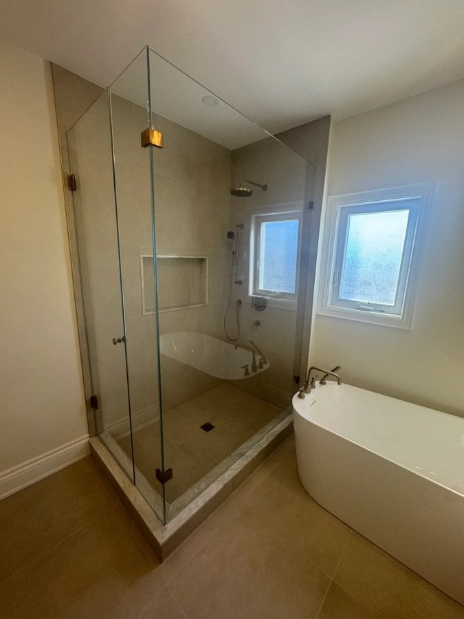 modern-bathroom-renovstion-mississauga2